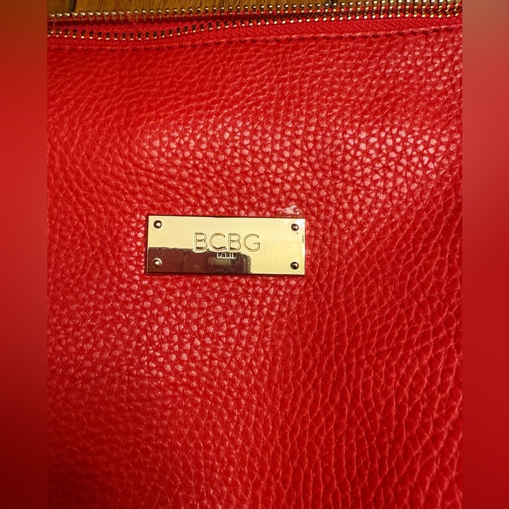 BCBG Red Bag set of 3! Tote, Purse and Wallet! - Picture 4 of 14